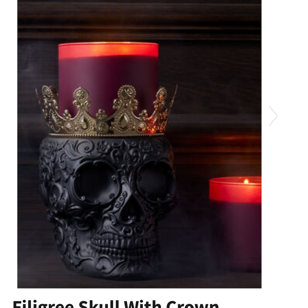Bath & Body works Halloween 2023 Filigree Skull With Crown Candle Holder goth